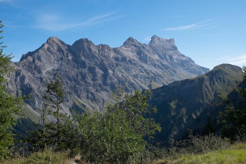 Massif des Diablerets et Tour d'Anzeinde, depuis le Châtelet